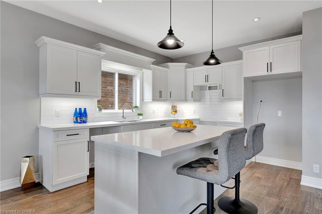 139 Craddock Boulevard Property Photo 5