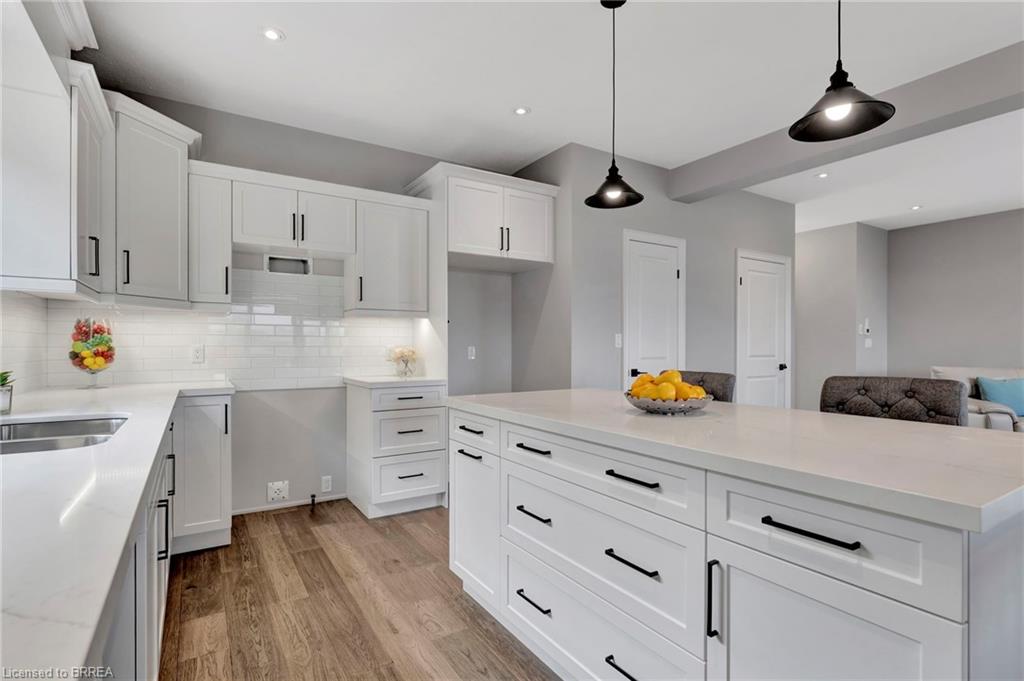 139 Craddock Boulevard Property Photo 6