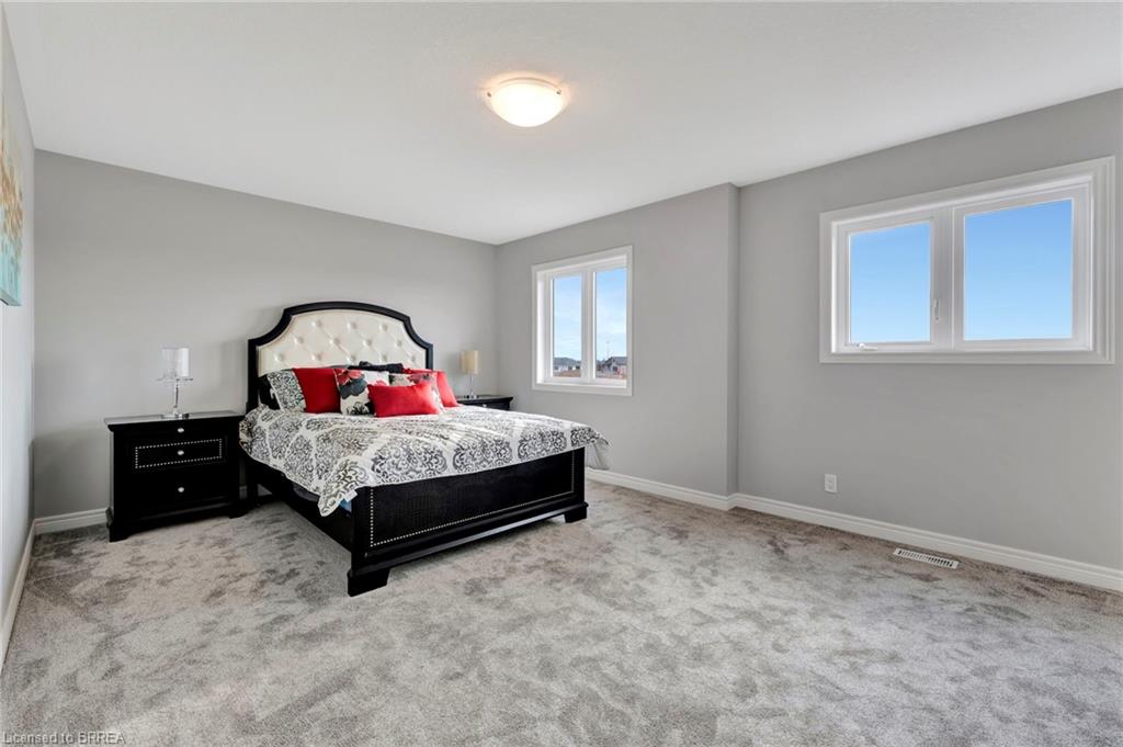 139 Craddock Boulevard Property Photo 8