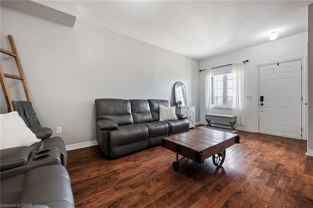 111 Samuel Drive Property Photo 7