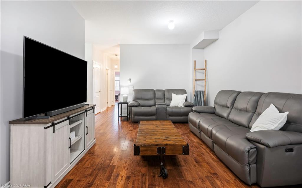 111 Samuel Drive Property Photo 9