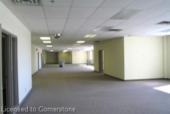 200z-1550 Upper James Street Property Photo 2