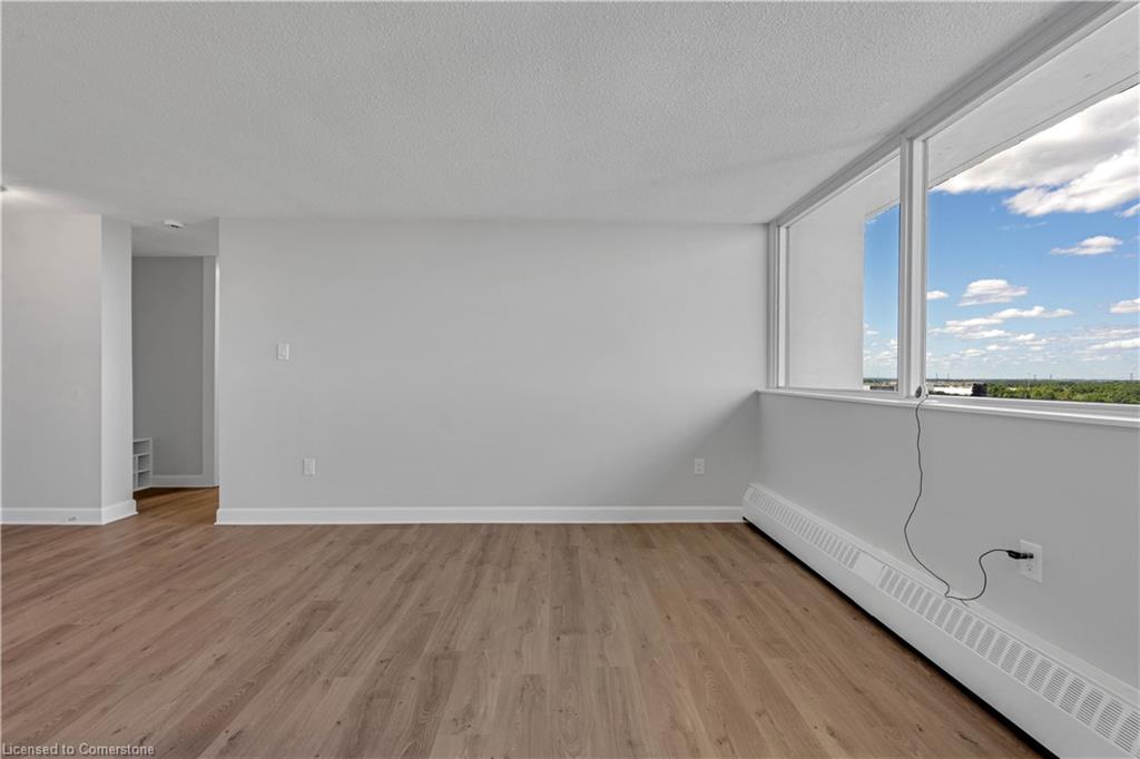 1004-2301 Derry Road W Property Photo 20