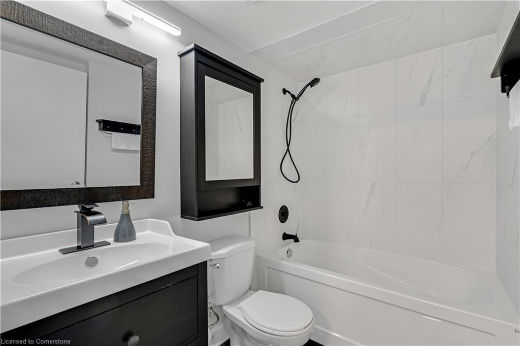 1004-2301 Derry Road W Property Photo 27
