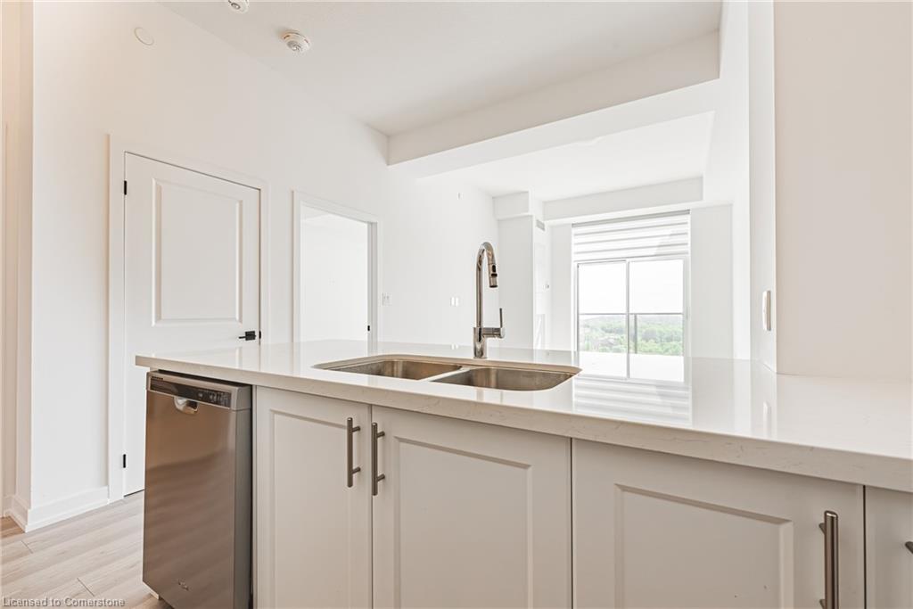 1213-450 Dundas Street E Property Photo 19