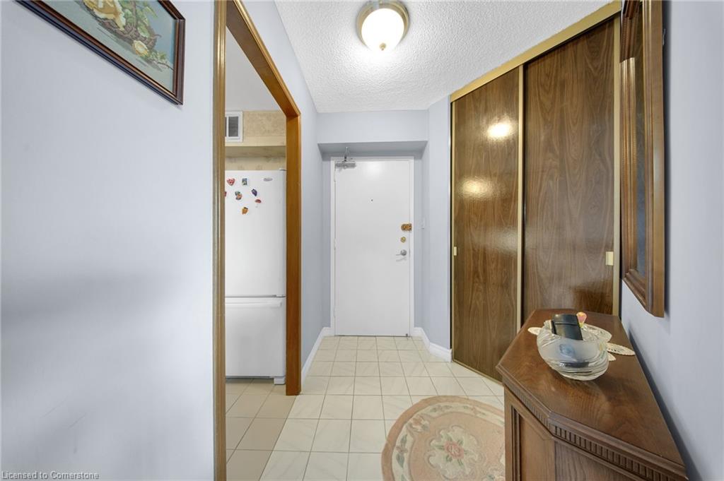 905-330 Dixon Road Property Photo 5