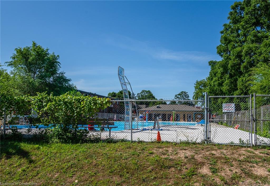 306-505 Margaret Street Property Photo 3