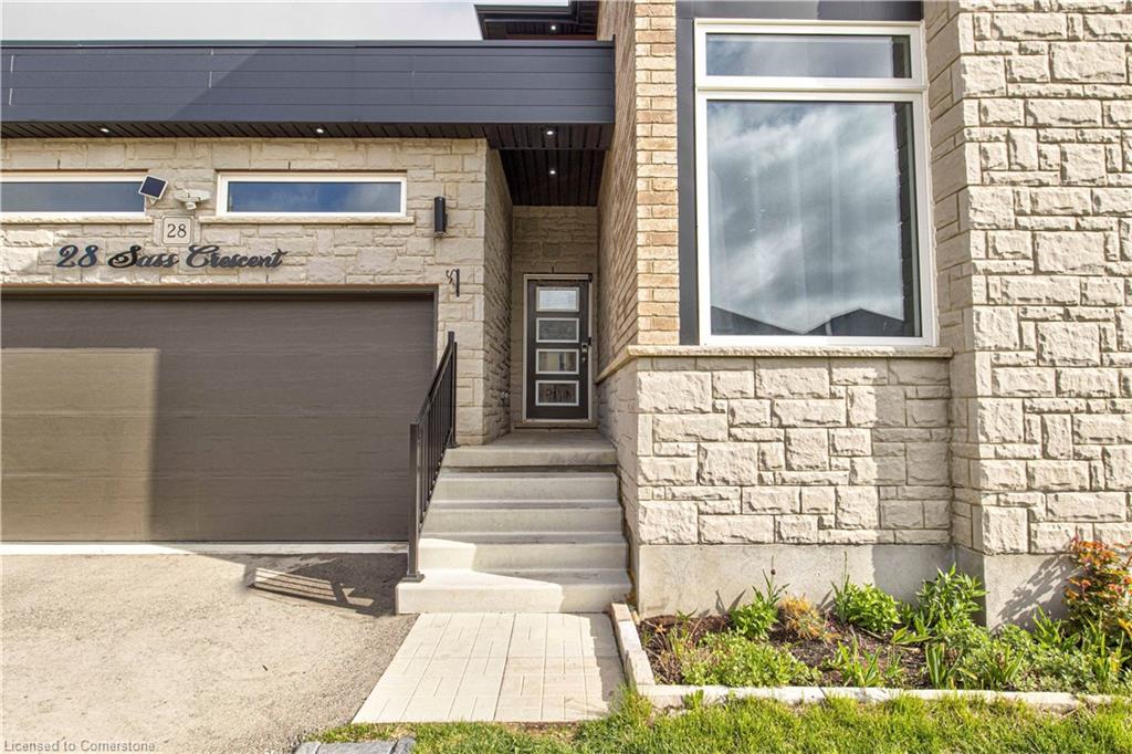 28 Sass Crescent Property Photo 2