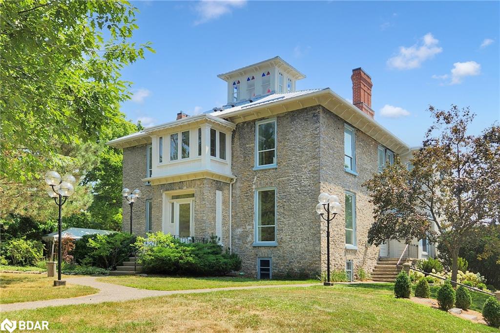 346 Picton Main Street Property Photo 2