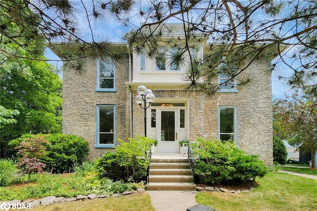 346 Picton Main Street Property Photo 3