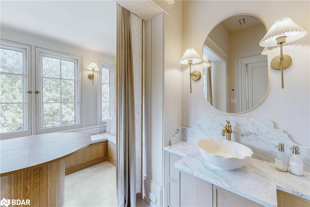 346 Picton Main Street Property Photo 25