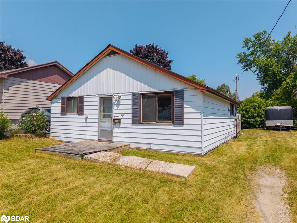 424 Forest Avenue S Property Photo 1