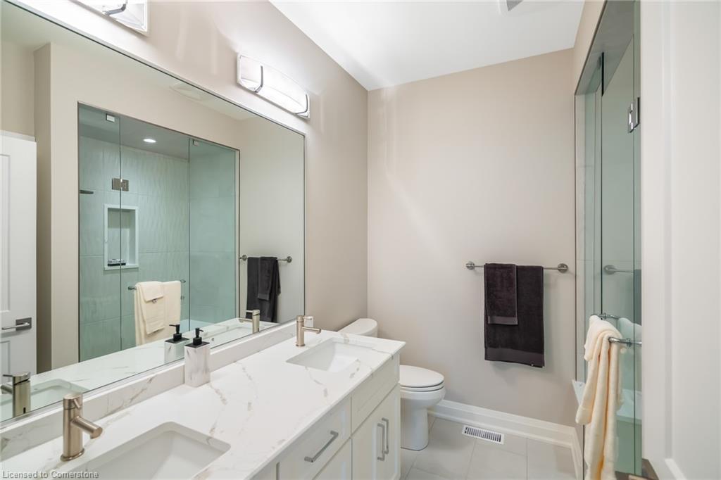 12 Carrick Trail Property Photo 16