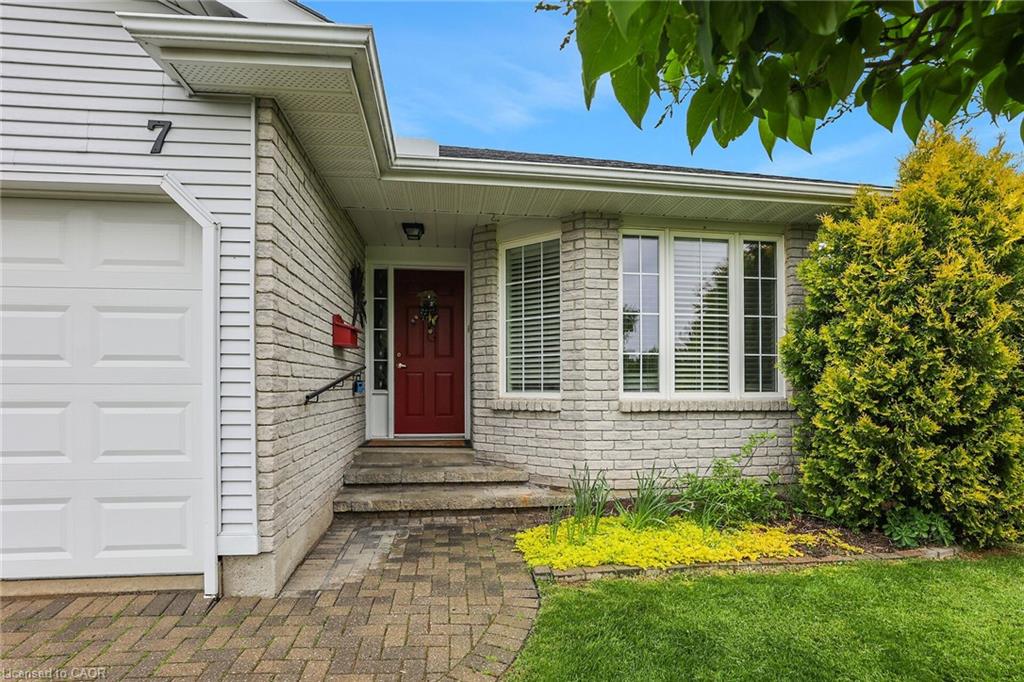 7 Village Drive Property Photo 1