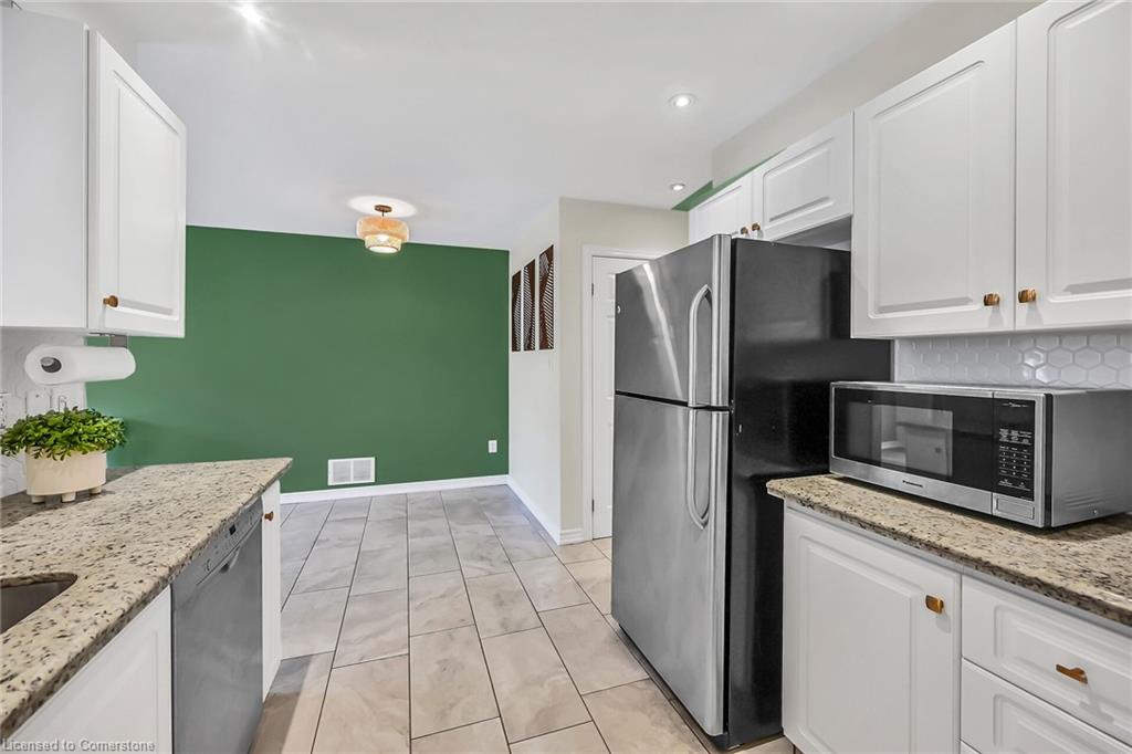 67 Erie Avenue Property Photo 10