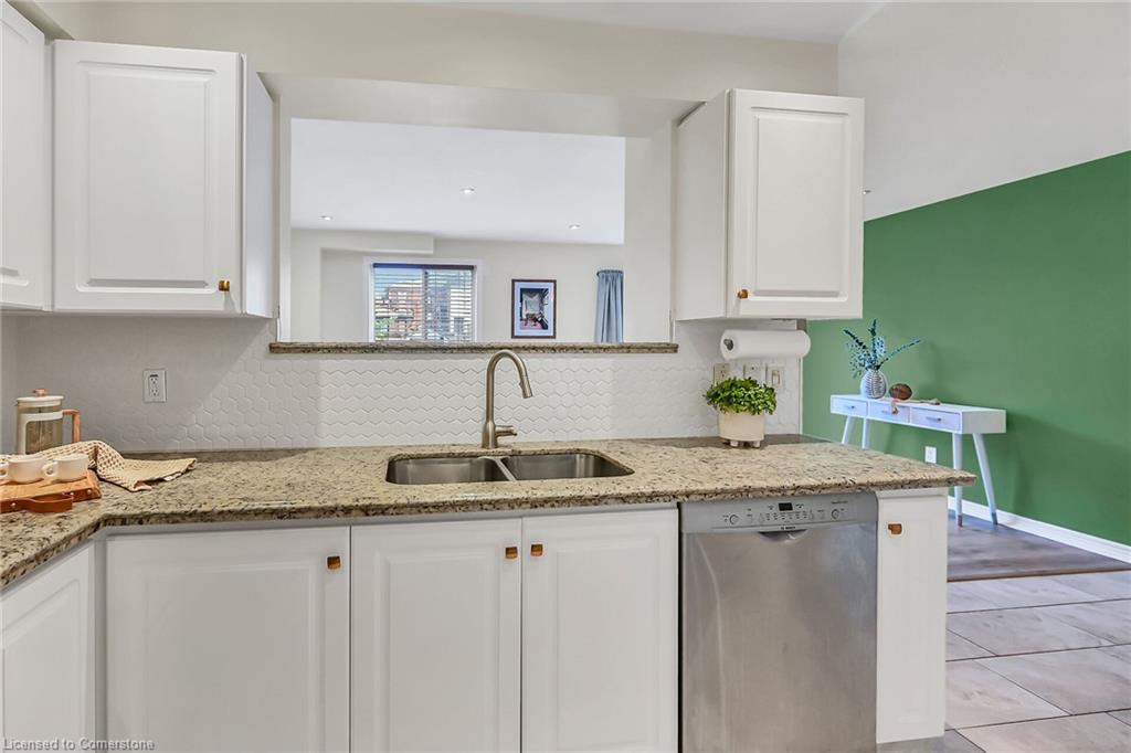 67 Erie Avenue Property Photo 12