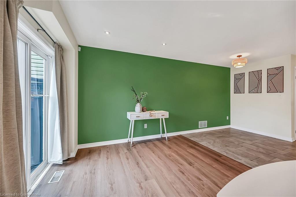 67 Erie Avenue Property Photo 19