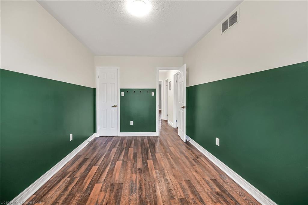 67 Erie Avenue Property Photo 26
