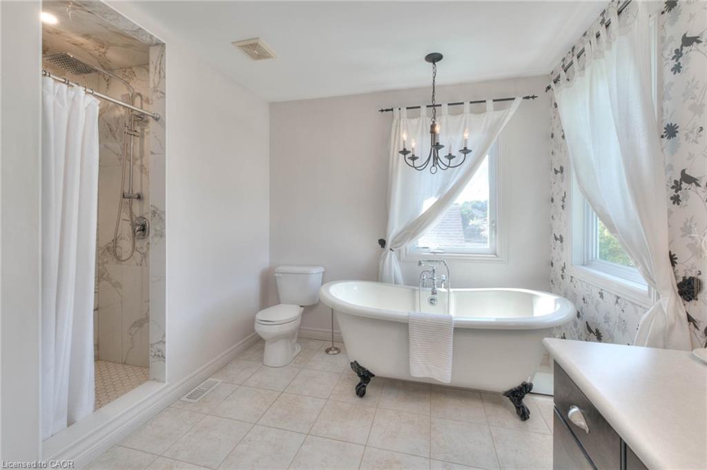 206 Brookmead Street Property Photo 34