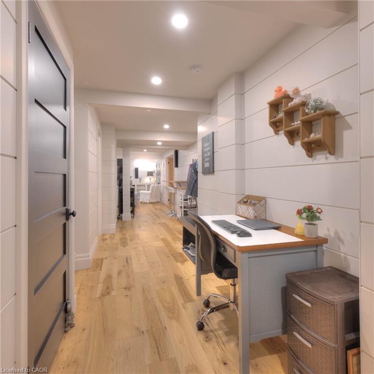 206 Brookmead Street Property Photo 35