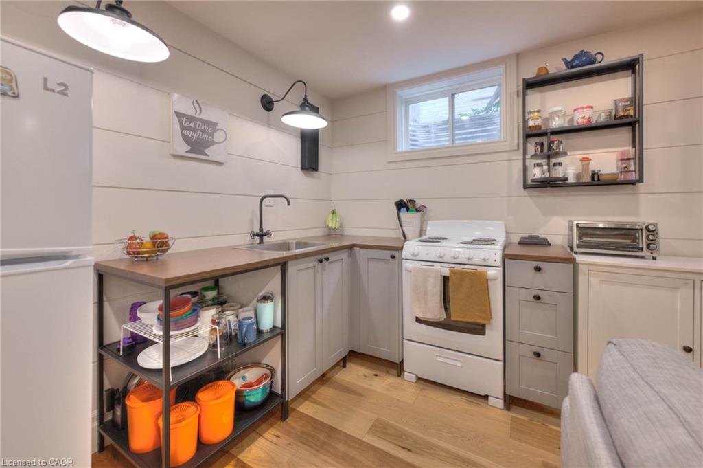 206 Brookmead Street Property Photo 37