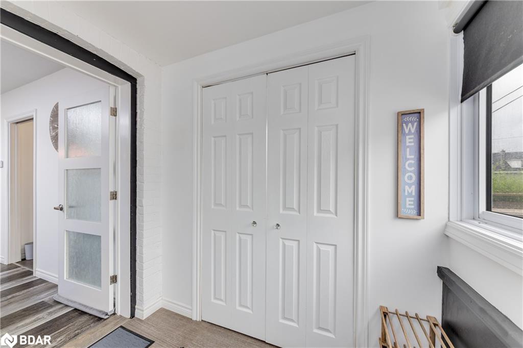 374 Yonge Street Property Photo 8