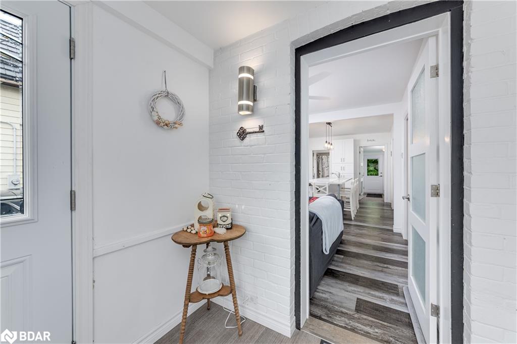 374 Yonge Street Property Photo 10