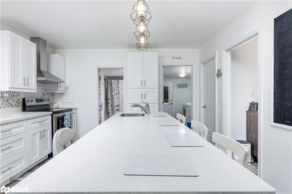 374 Yonge Street Property Photo 15