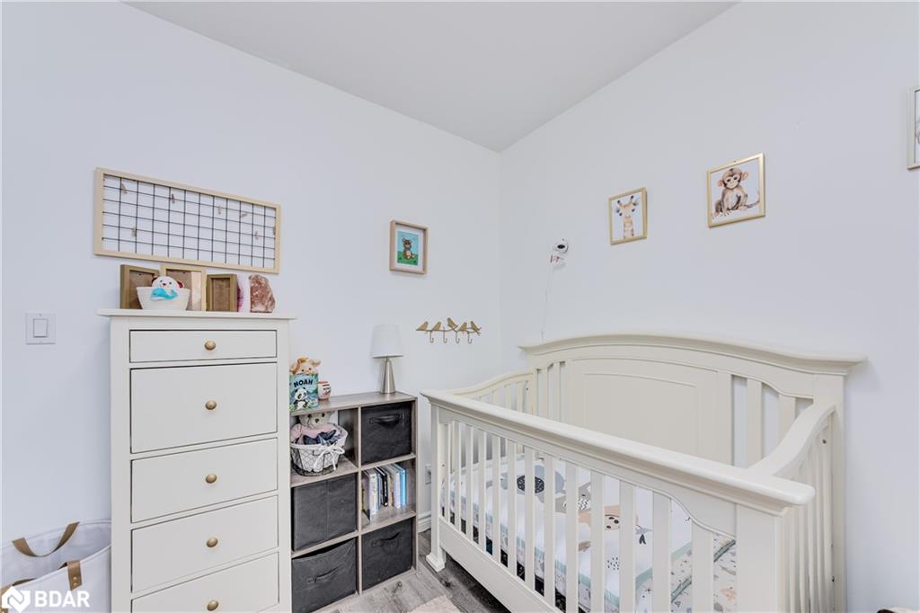 374 Yonge Street Property Photo 23