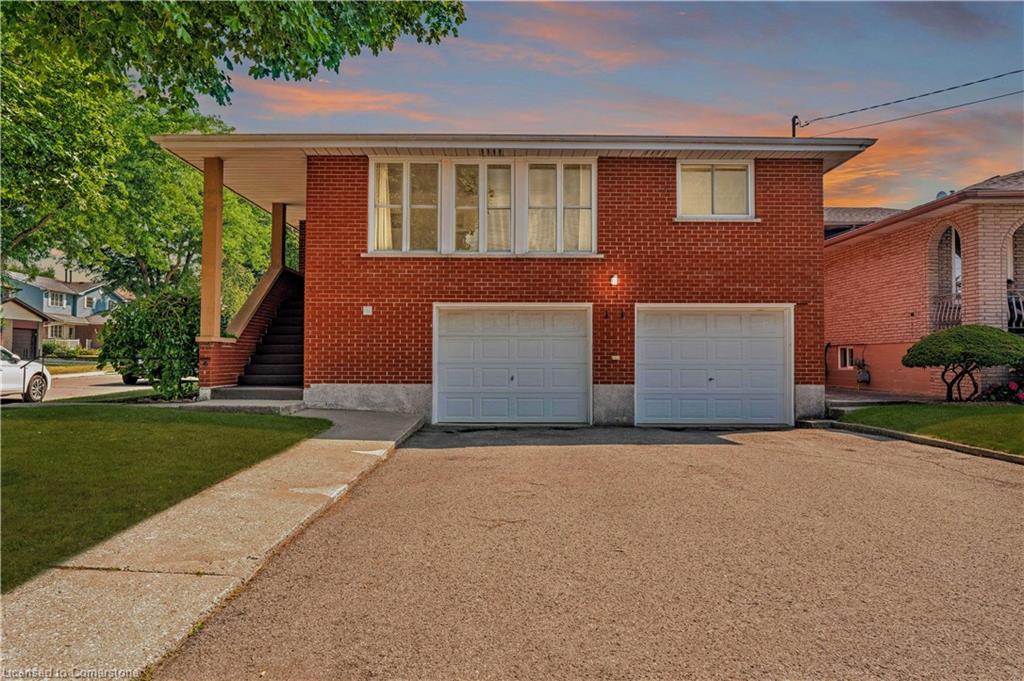 4 Beston Drive Property Photo 1