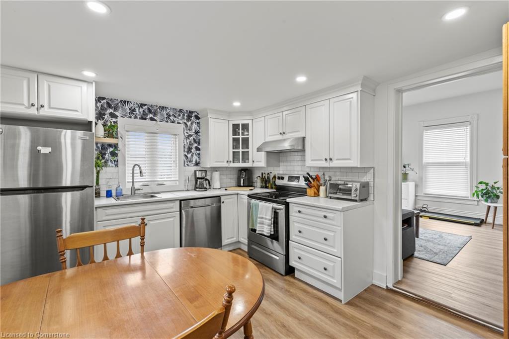4250 William St Street Property Photo 11