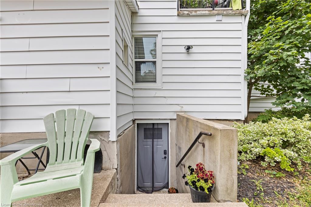 4250 William St Street Property Photo 18