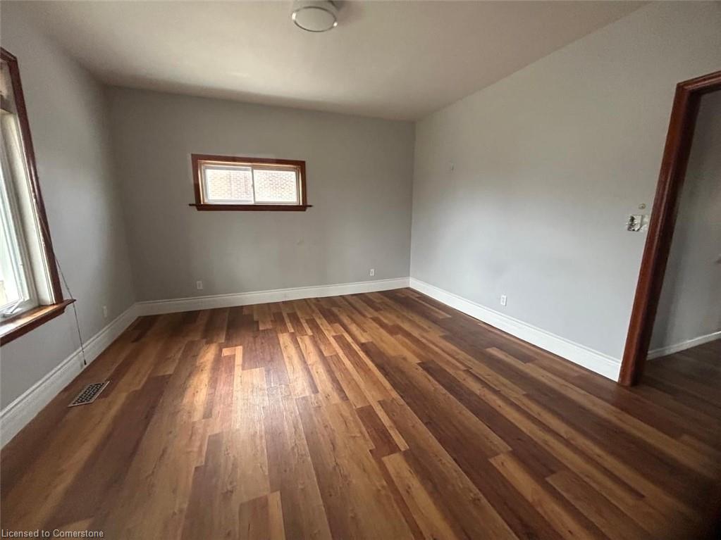 134 Lancaster Street W Property Photo 6