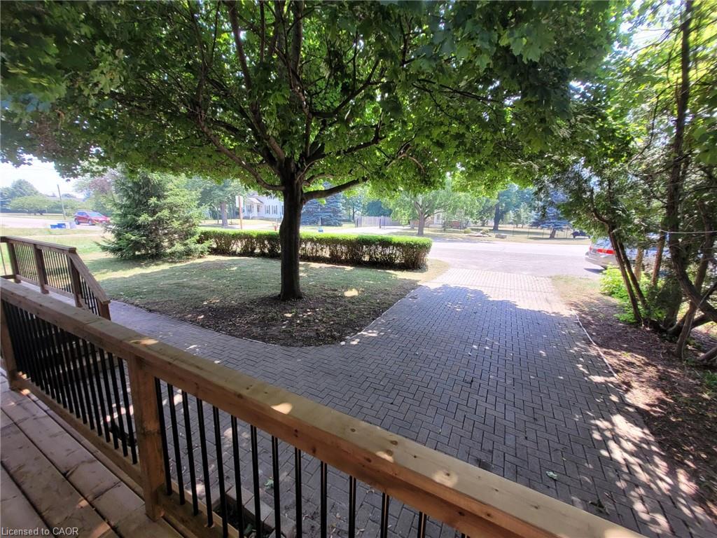 1071 Hwy 8 Property Photo 3