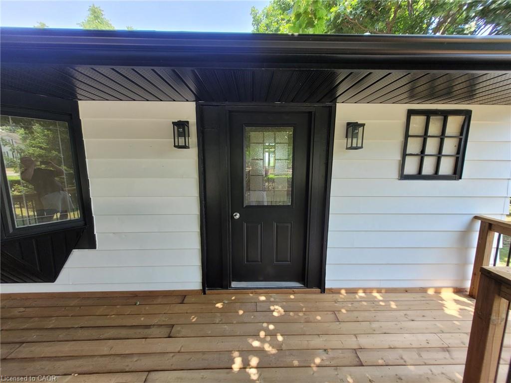 1071 Hwy 8 Property Photo 5