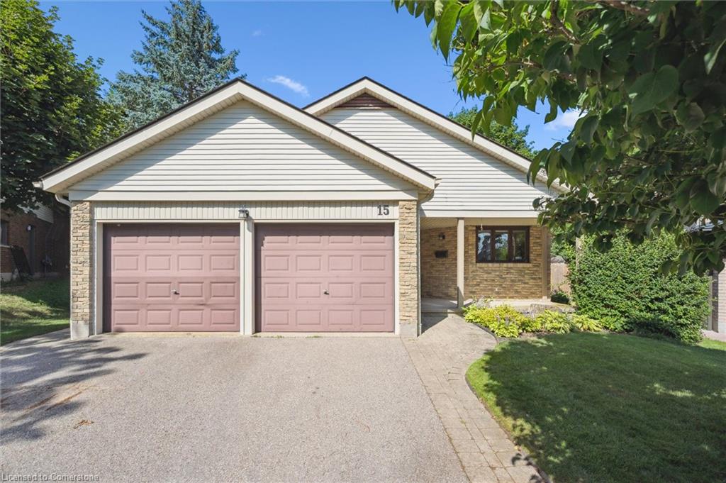 15 Jodi Place Property Photo 1