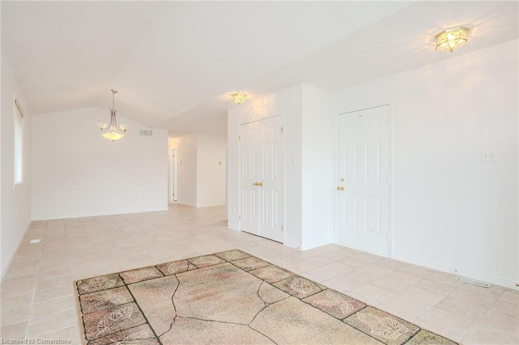2887 Darien Road Property Photo 7