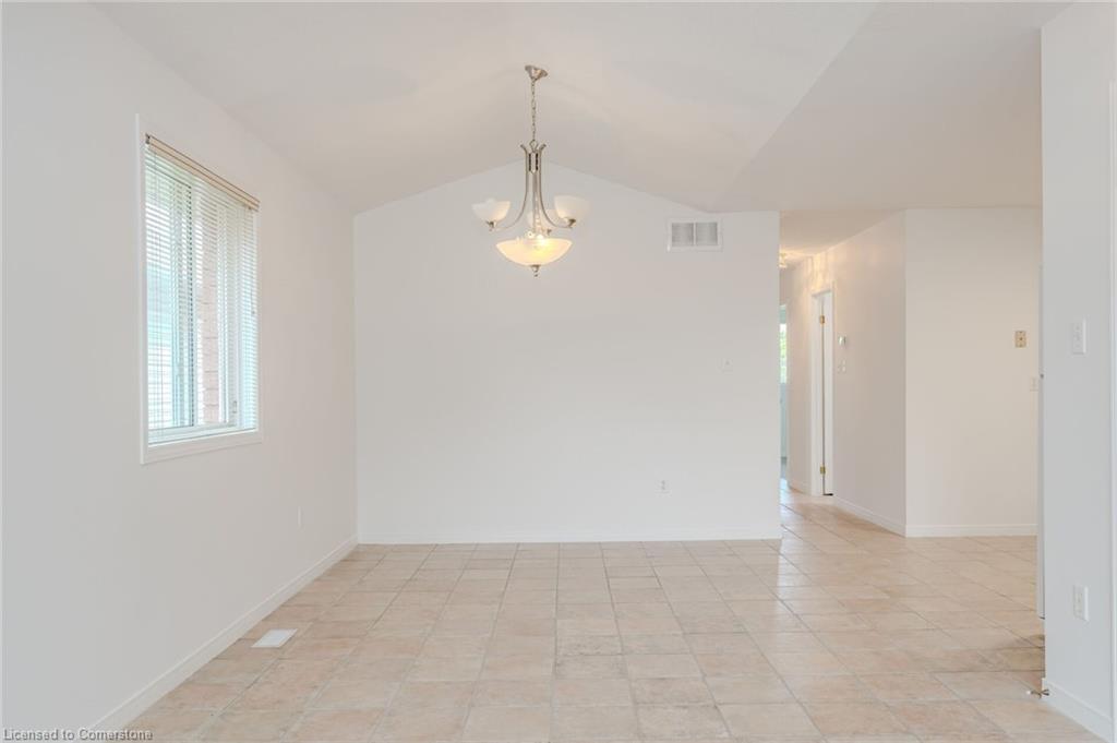 2887 Darien Road Property Photo 13