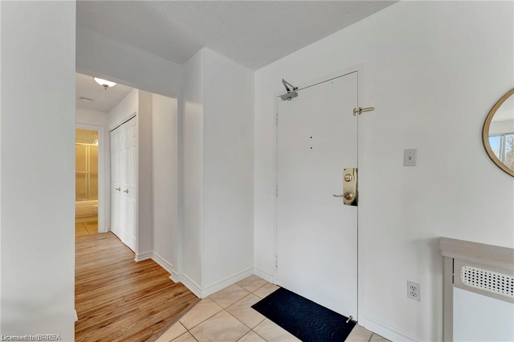 207-793 Colborne Street Property Photo 14