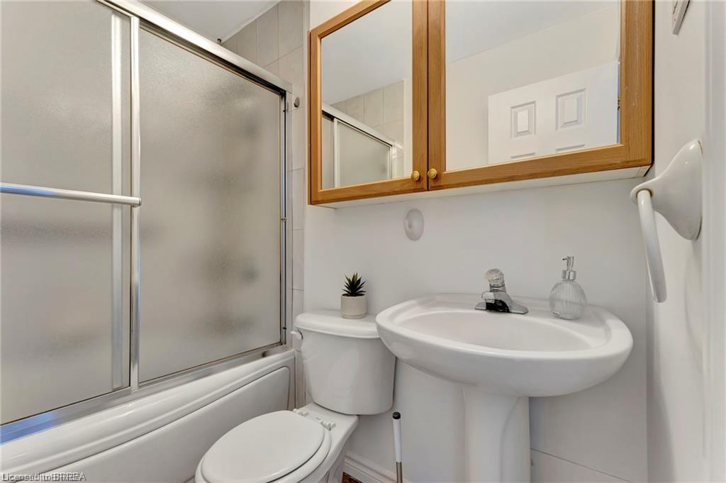 207-793 Colborne Street Property Photo 20