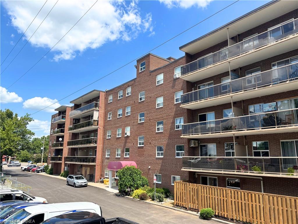 207-793 Colborne Street Property Photo 27