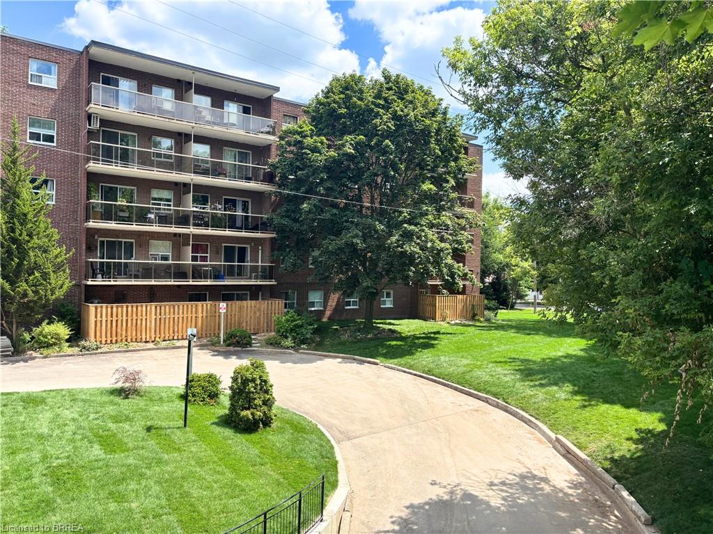 207-793 Colborne Street Property Photo 28