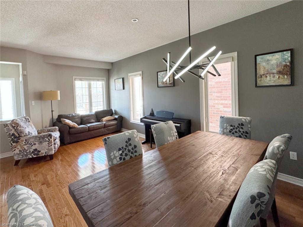 2429 Whitehorn Drive Property Photo 4