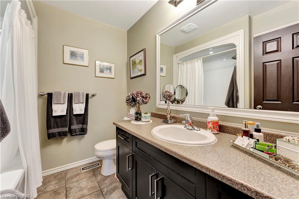 33 Mansfield Drive Property Photo 15
