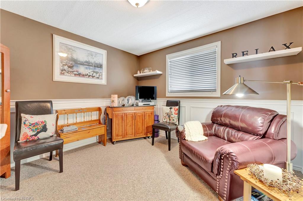 33 Mansfield Drive Property Photo 18
