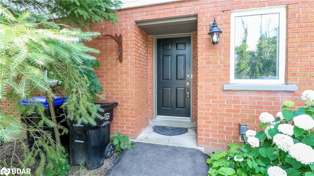 953 Ridge Road W Property Photo 3