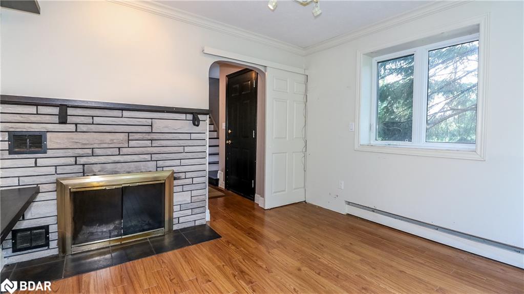 953 Ridge Road W Property Photo 9