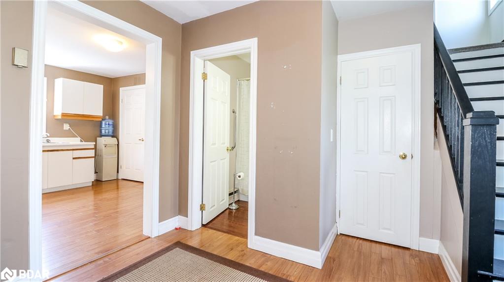 953 Ridge Road W Property Photo 11