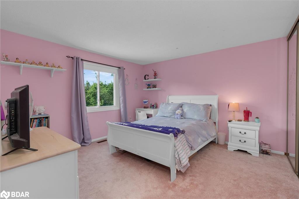 70 Lillian Crescent Property Photo 21