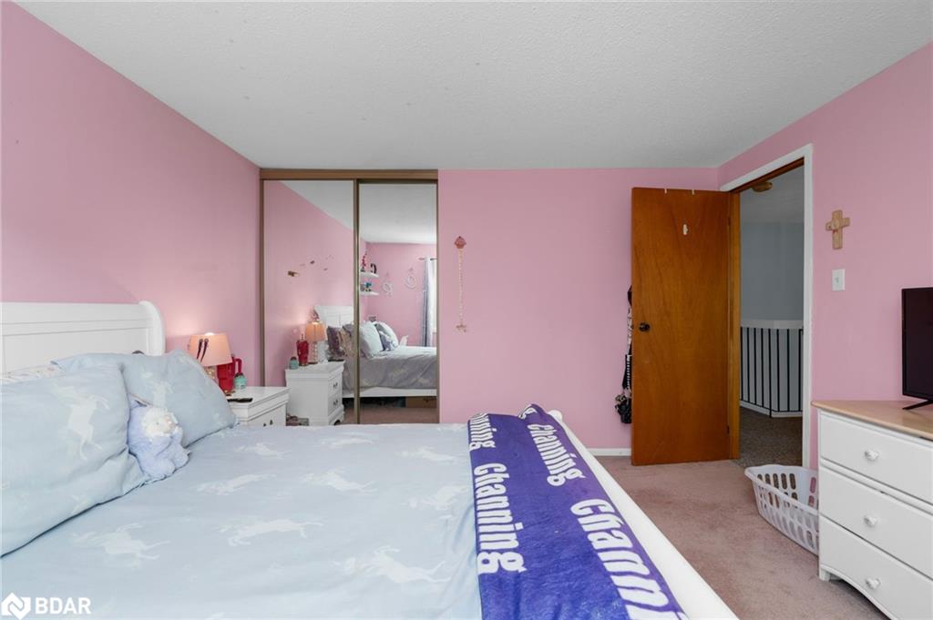 70 Lillian Crescent Property Photo 22